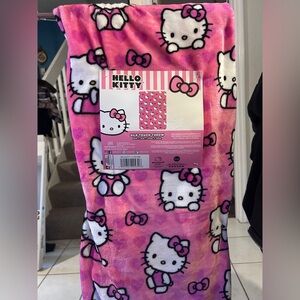 Hello Kitty throw blanket